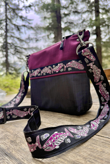 shoulderbaglandingpage.jpg